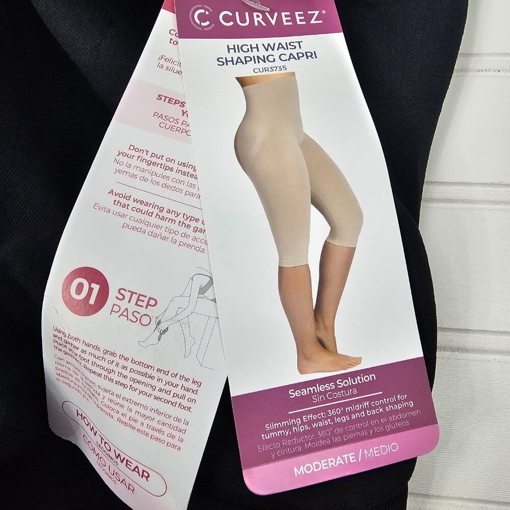 Curveez Women's Black High Waist Seamless Shaping Capri Leggings Size M NWT - Picture 9 of 16